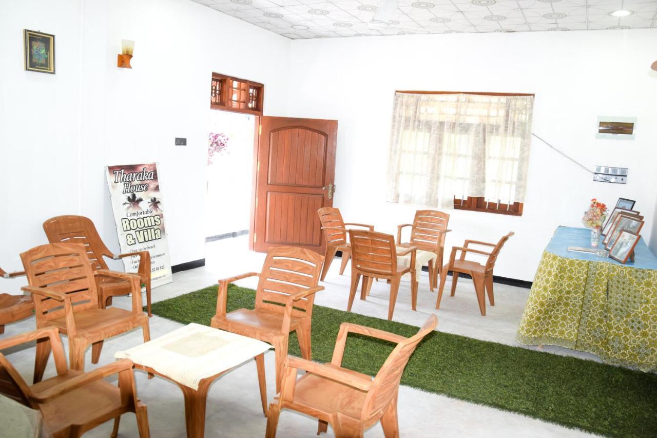 Tharaka Homestay 韦利格默 外观 照片