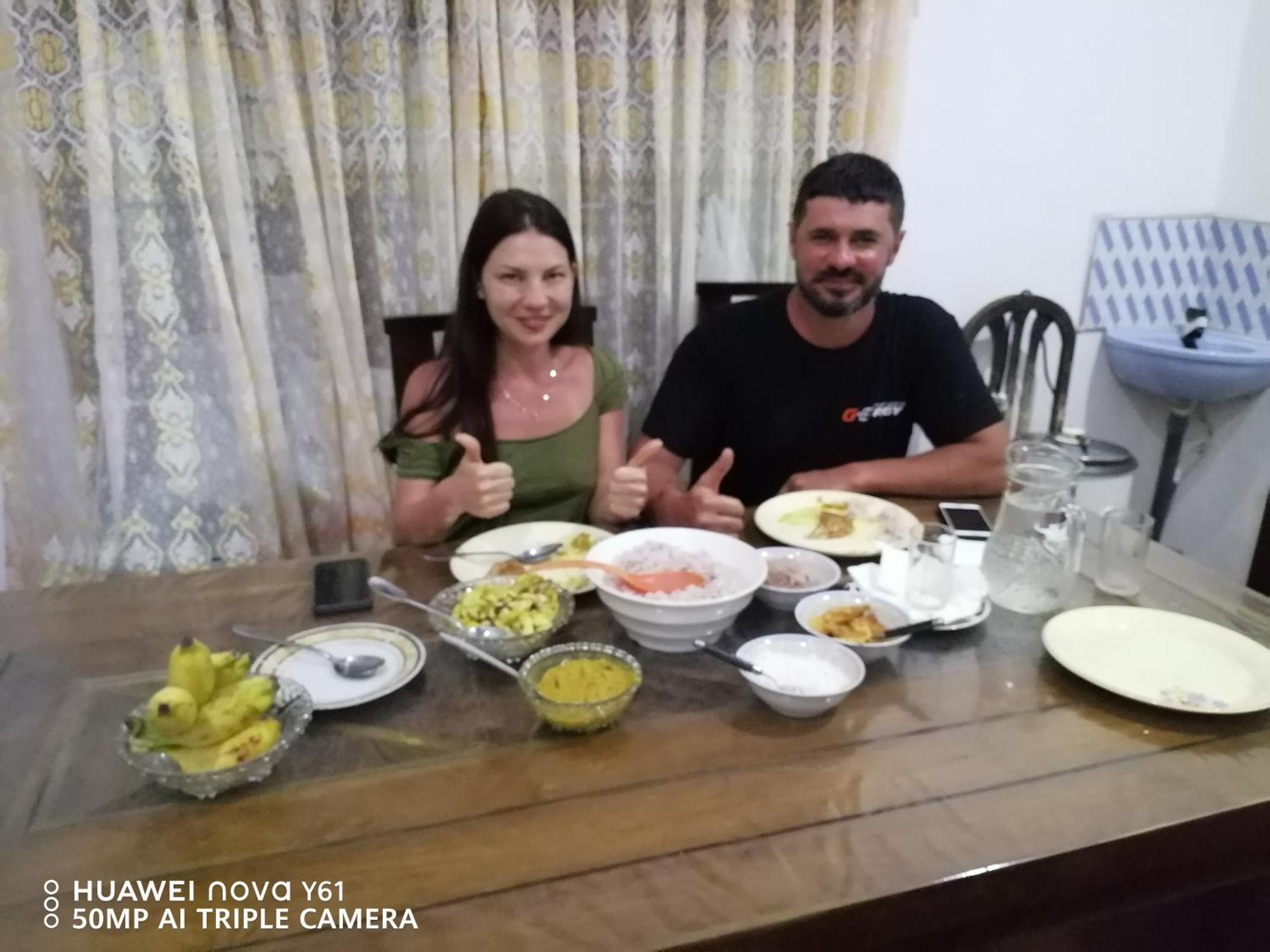 Tharaka Homestay 韦利格默 外观 照片